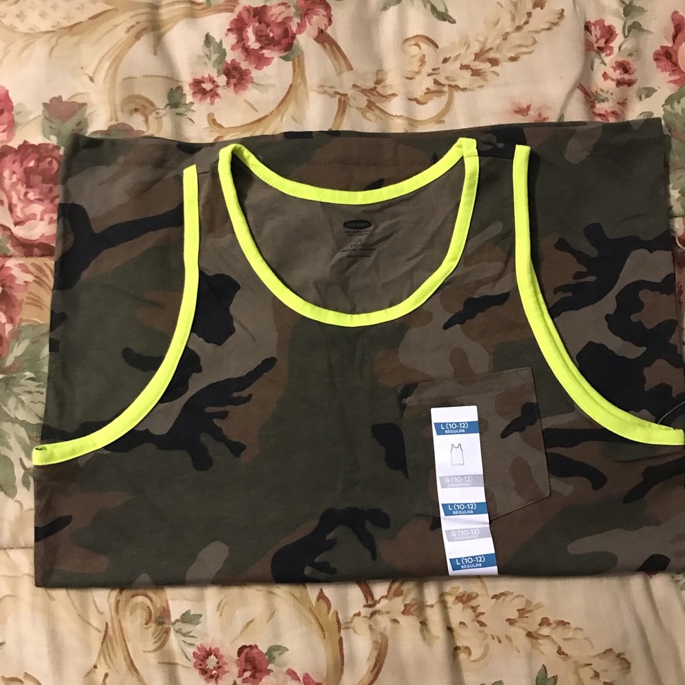 NWT. Boys OLD NAVY Camo Muscle Shirt